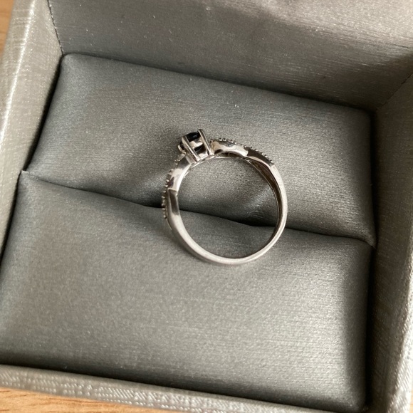 Zales 3.5mm Tanzanite Ring (Size 4.5) - Picture 3 of 10